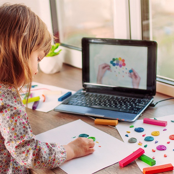 Jak wzbudzić kreatywność u dzieci? 