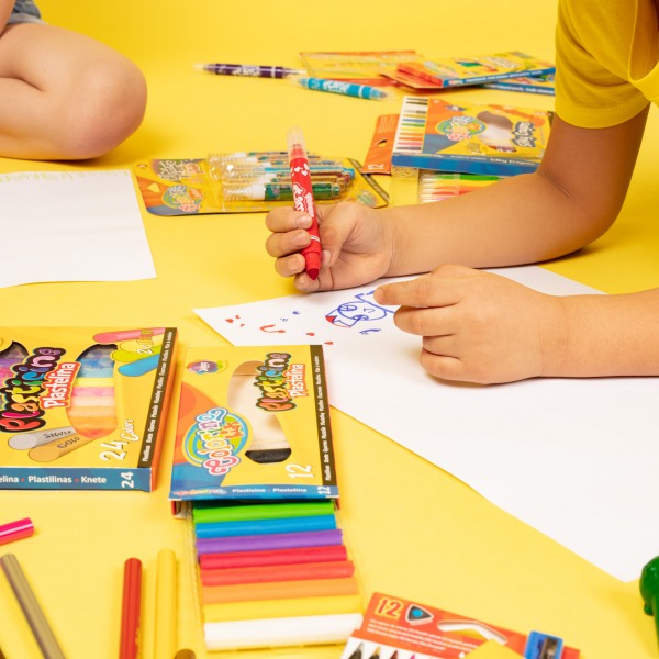 Ferie bez nudy? ZrĂłb z dzieckiem wĹasnÄ grÄ planszowÄ!