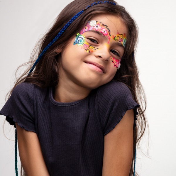 Jak zrobiÄ maskÄ na bal? Proste pomysĹy last minute